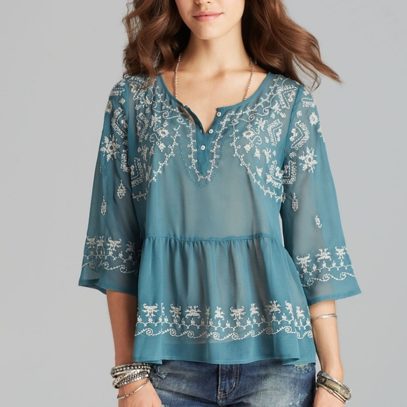 Free People Tops - Free people Green Top Pennies Sequel Embroidered
